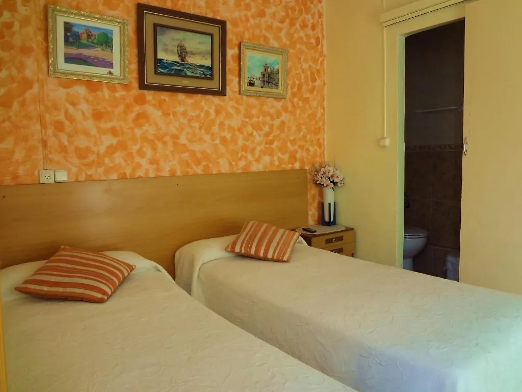 Guest house Pension Dani Barcelona Spain