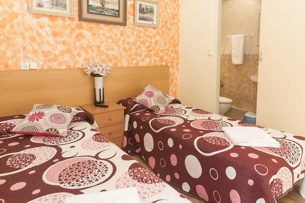 Guest house Pension Dani Barcelona Spain